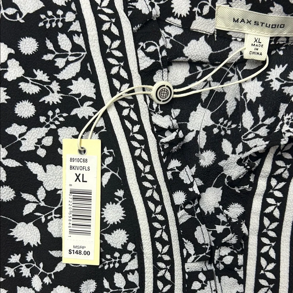 Black and White Floral Women's Dress - Picture 9 of 10